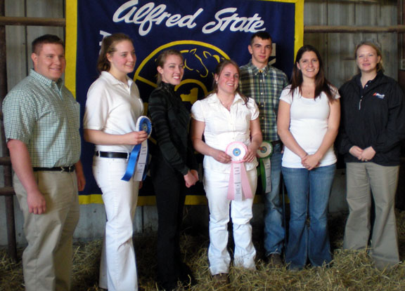 Alfred State College Showmanship Day 2009 judges and division winners